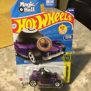Hot Wheels Magic 8 Ball Decidedly Go HW Experimotors 2025 (Bottom has answer)